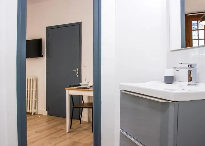 Le Blossac, A 300m Du Centre - Wifi Apartment Poitiers